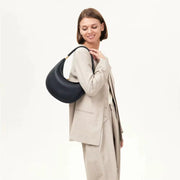 Large capacity shoulder bag